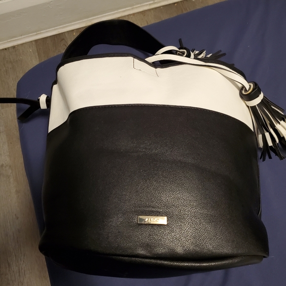 Aldo Tote - Picture 3 of 5